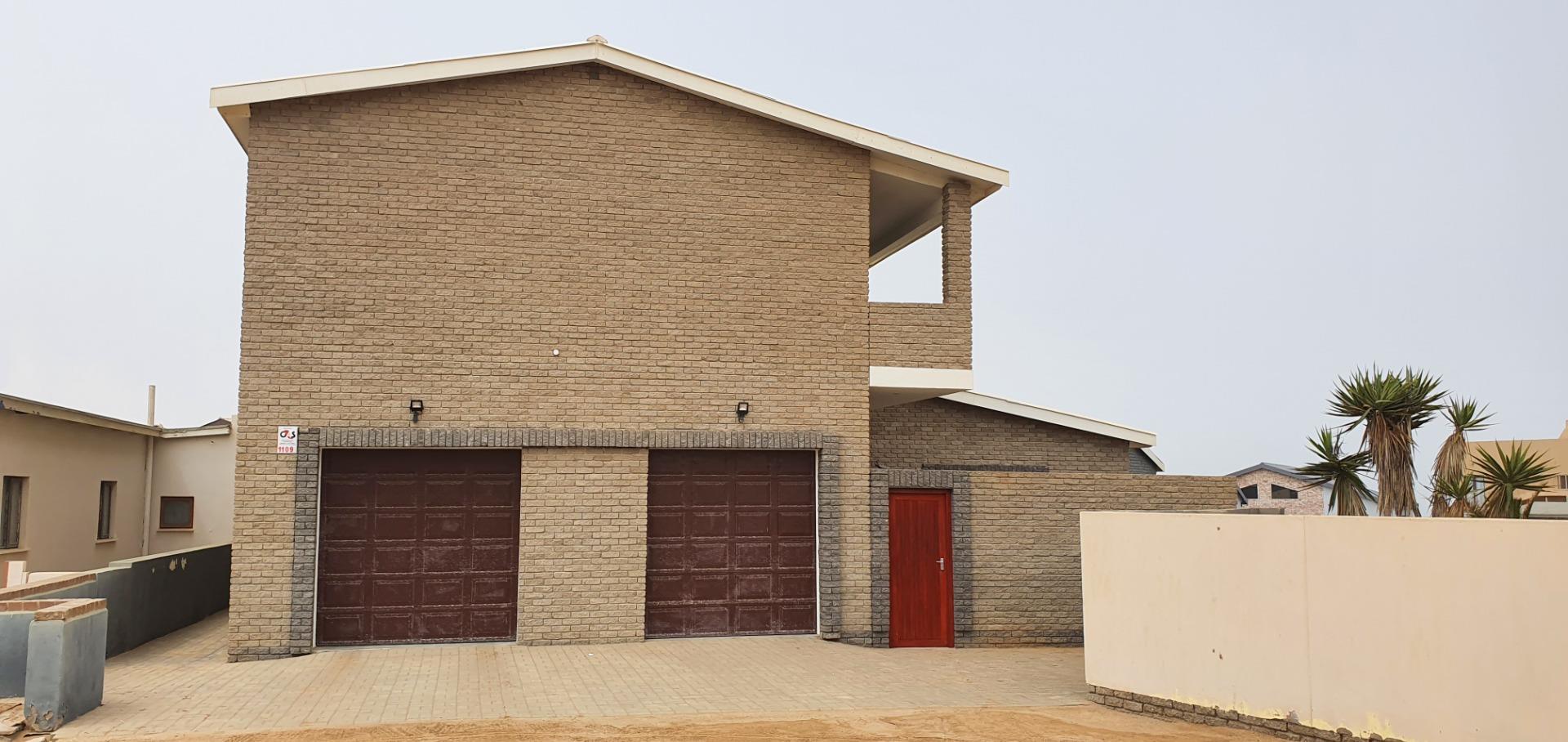 4 Bedroom House for Sale - Erongo