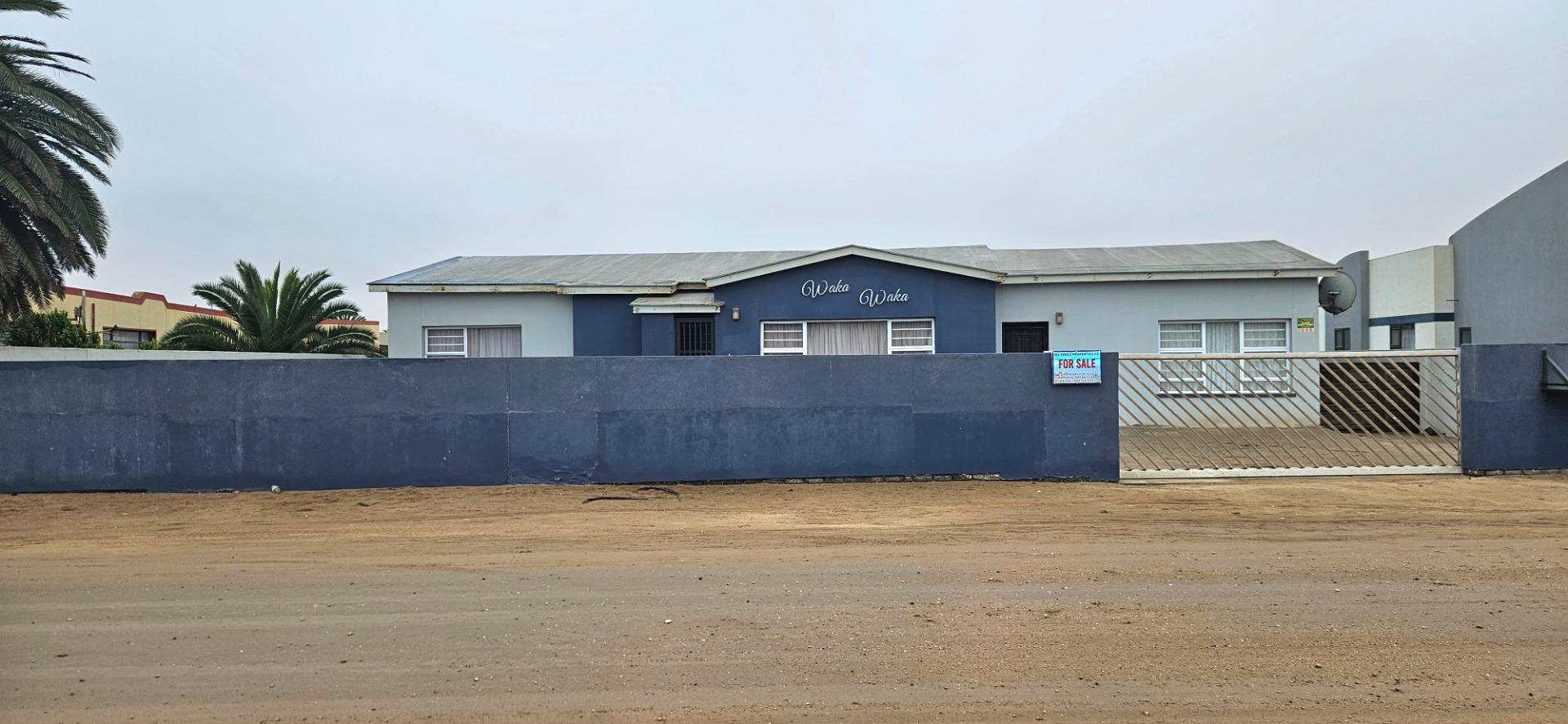 6 Bedroom House for Sale - Erongo